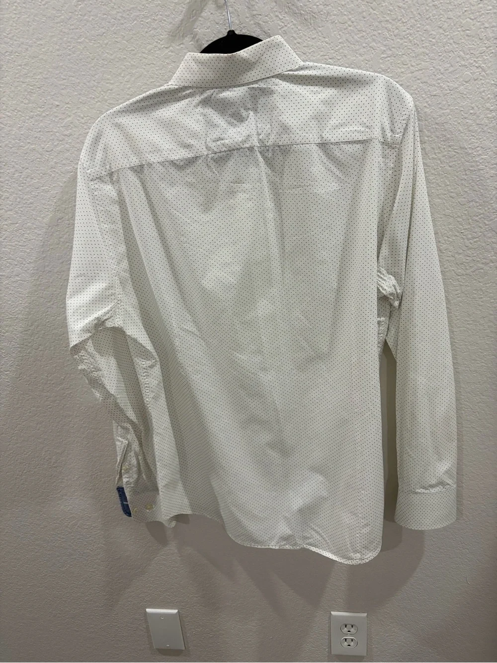 Banana Republic Men’s White Microdot Dress Shirt